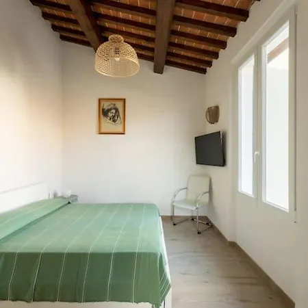 公寓 Keys Of Italy - Maytreya - Albero 2 - Train Station Two Bedroom Flat 2nd Floor *