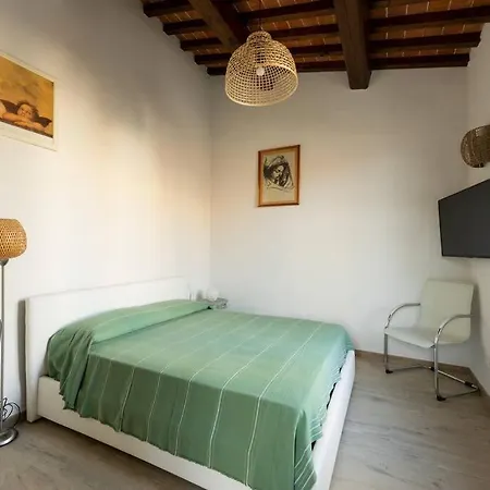 公寓 Keys Of Italy - Maytreya - Albero 2 - Train Station Two Bedroom Flat 2nd Floor *